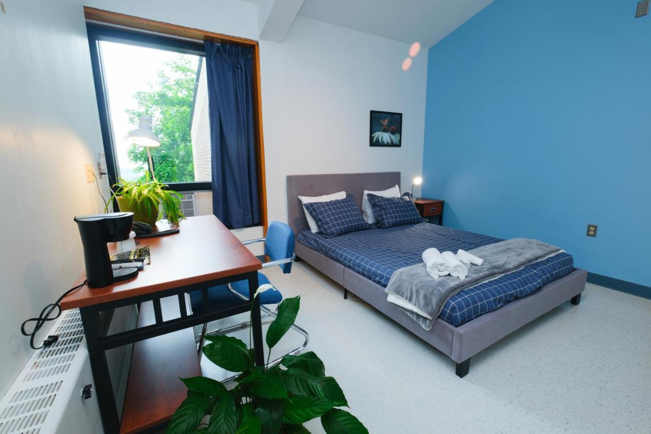 Hotel Au Campus Sherbrooke Exterior foto